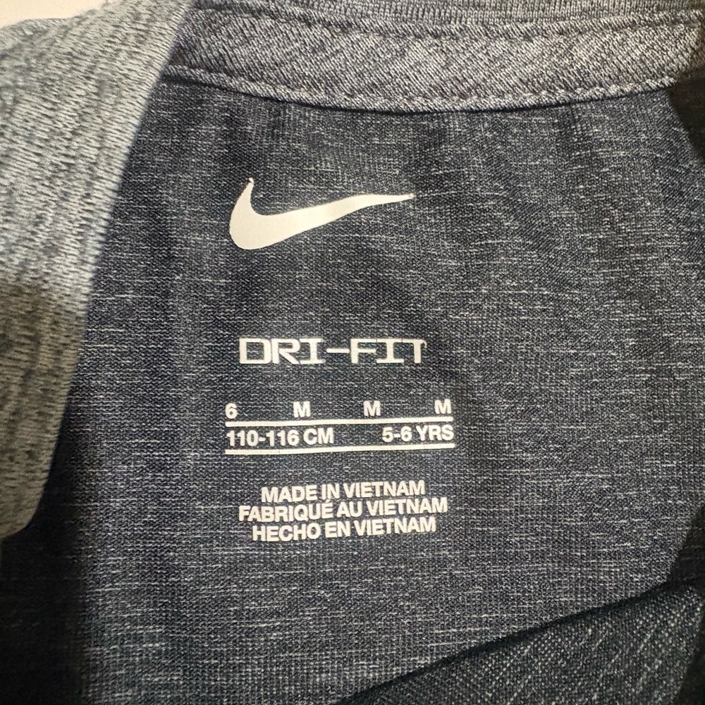 Nike Kids Combo Set Dri-Fit Tee Shirts with matching shorts 2 shirts and 1 short - Picture 3 of 11